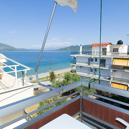 Valkaniotis Apartments Loutra Edipsou  Exterior foto