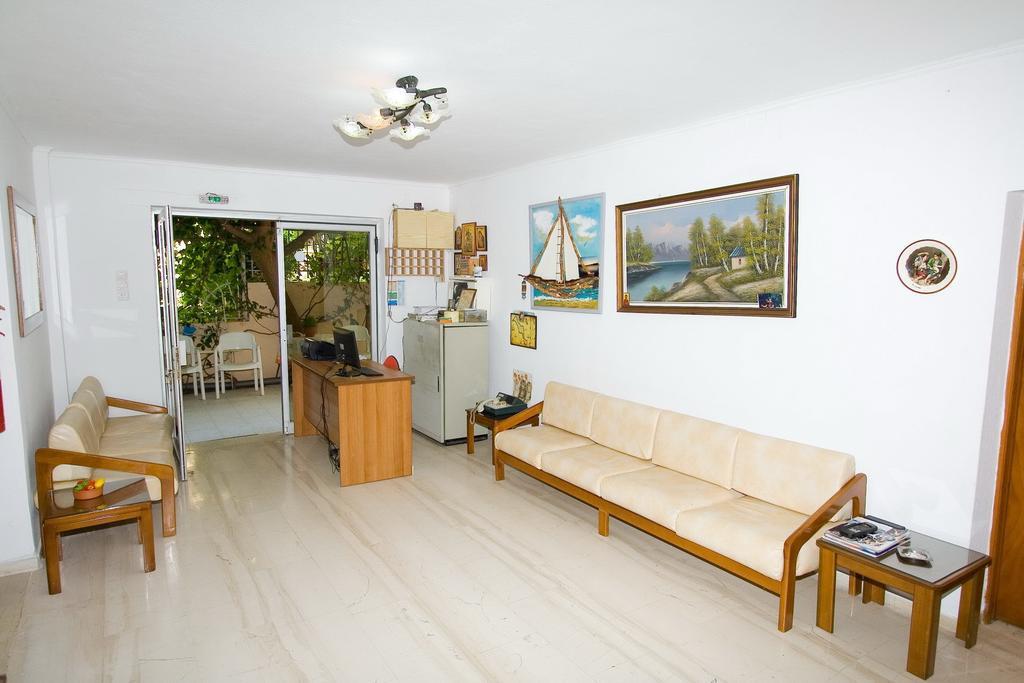 Valkaniotis Apartments Loutra Edipsou  Exterior foto
