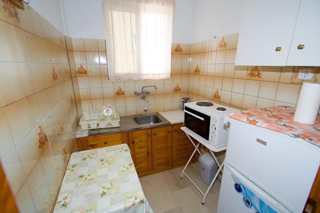 Valkaniotis Apartments Loutra Edipsou  Exterior foto